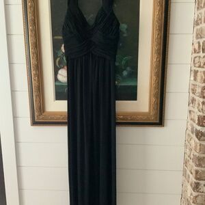 Max and Cleo Black Gown size 6